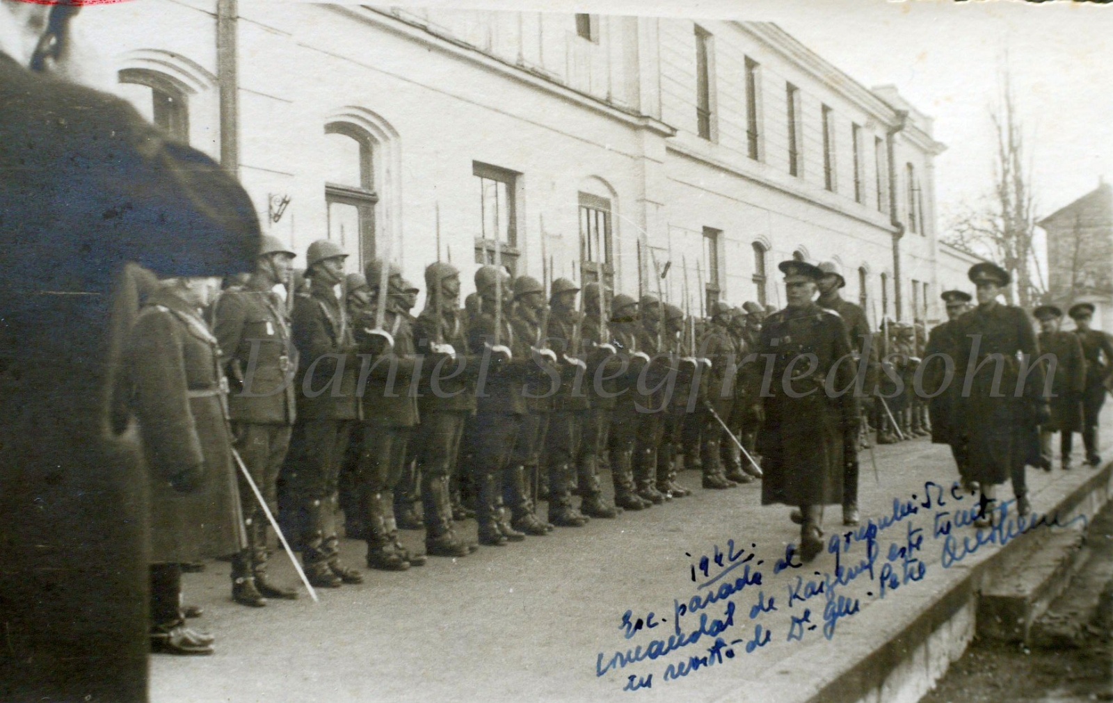  Железнодорожный вокзал. Встреча маршала Антонеску   1